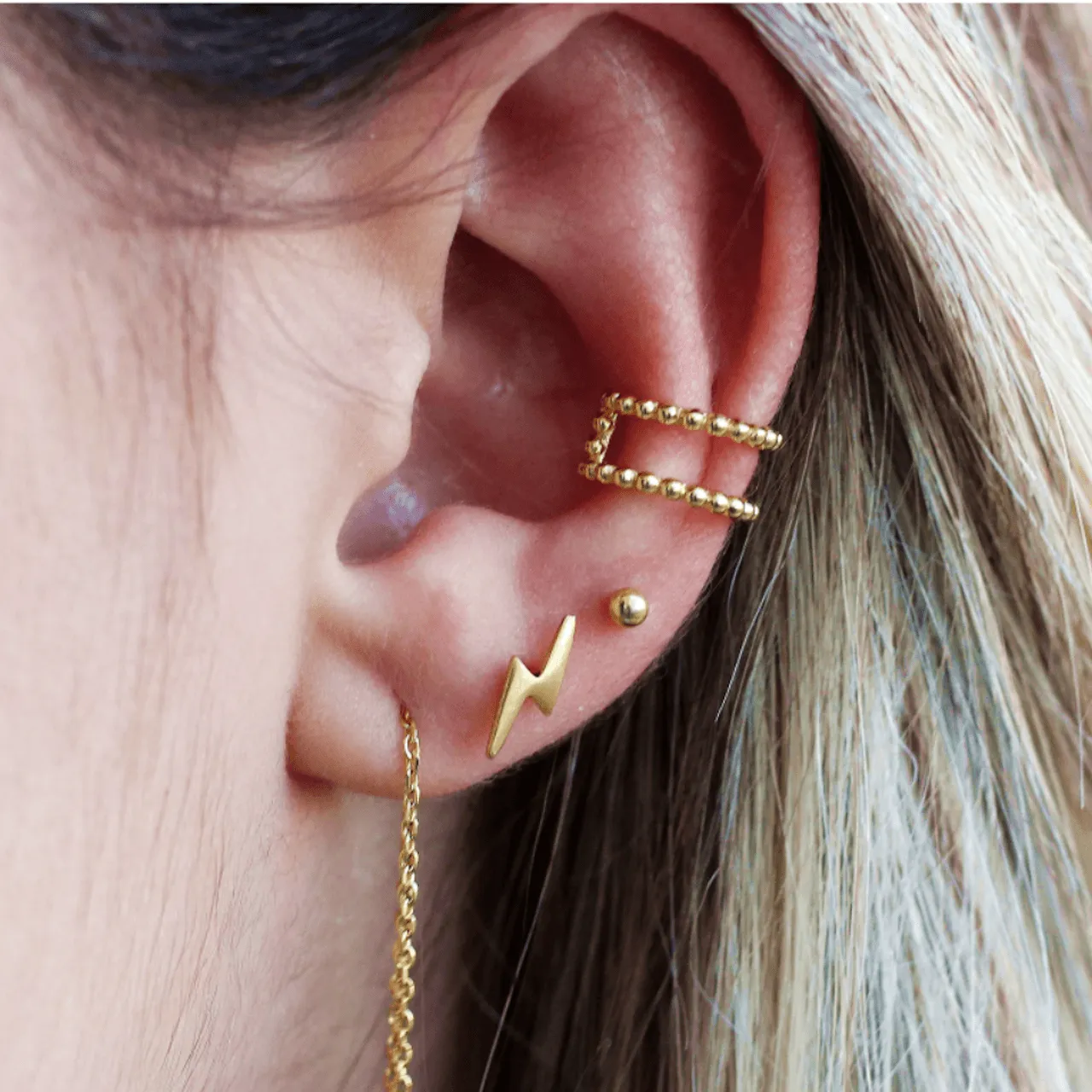 Bubbles Conch Cuff