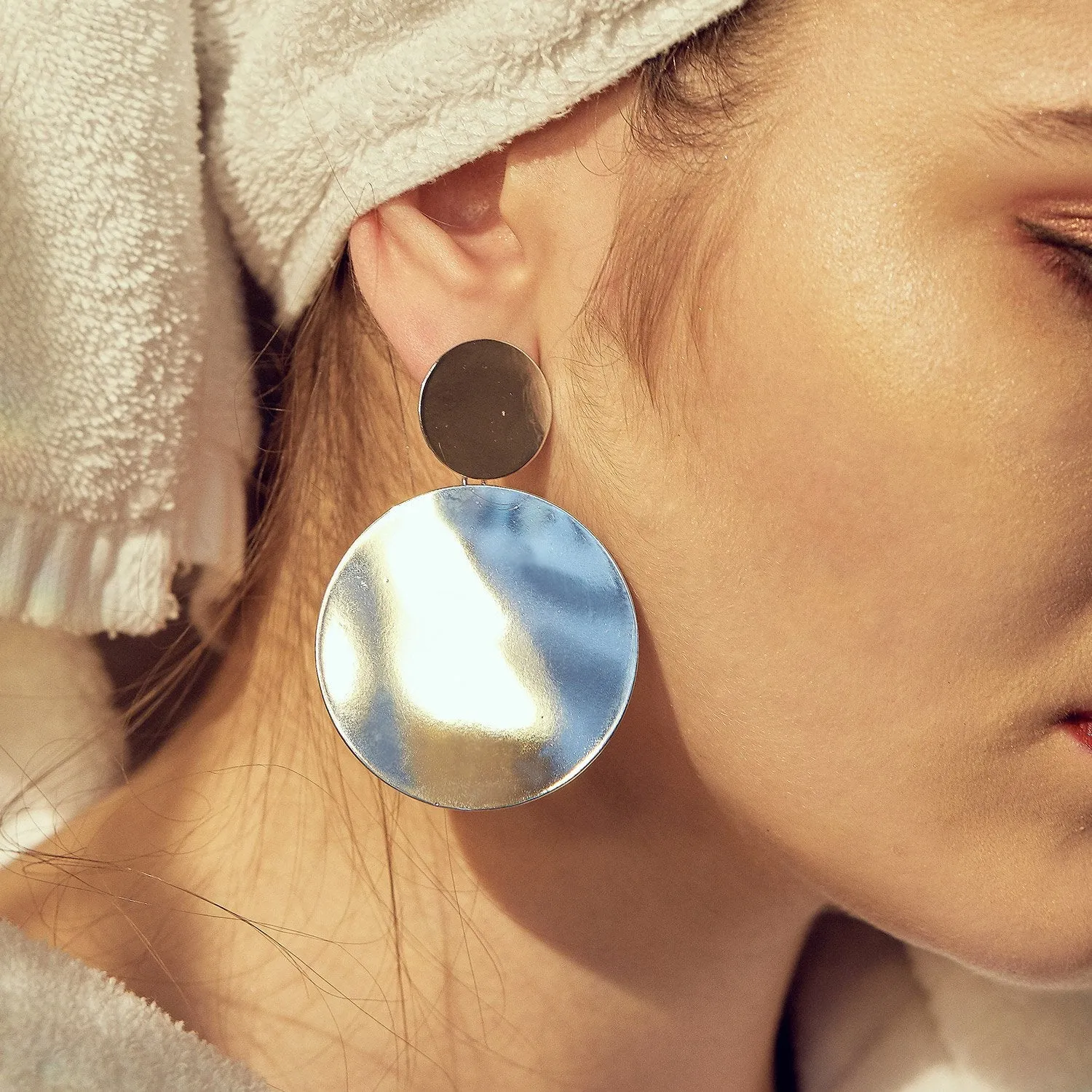 Clara Earrings (2 COLORS)