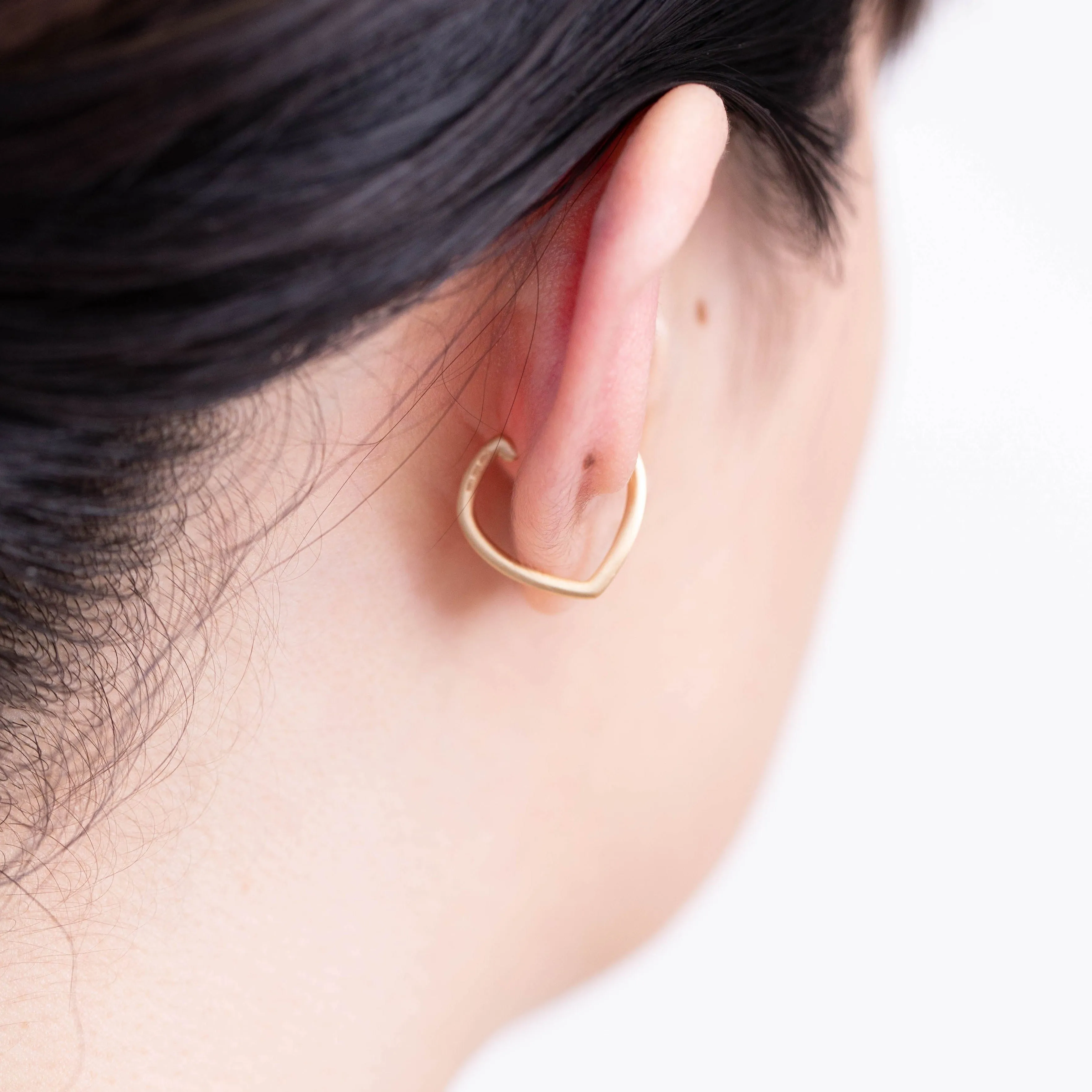 Crest spear ear cuff