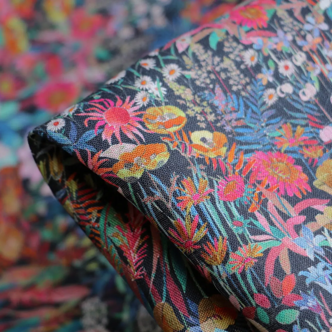 Faria Flowers Pink - Liberty Sycamore Linen