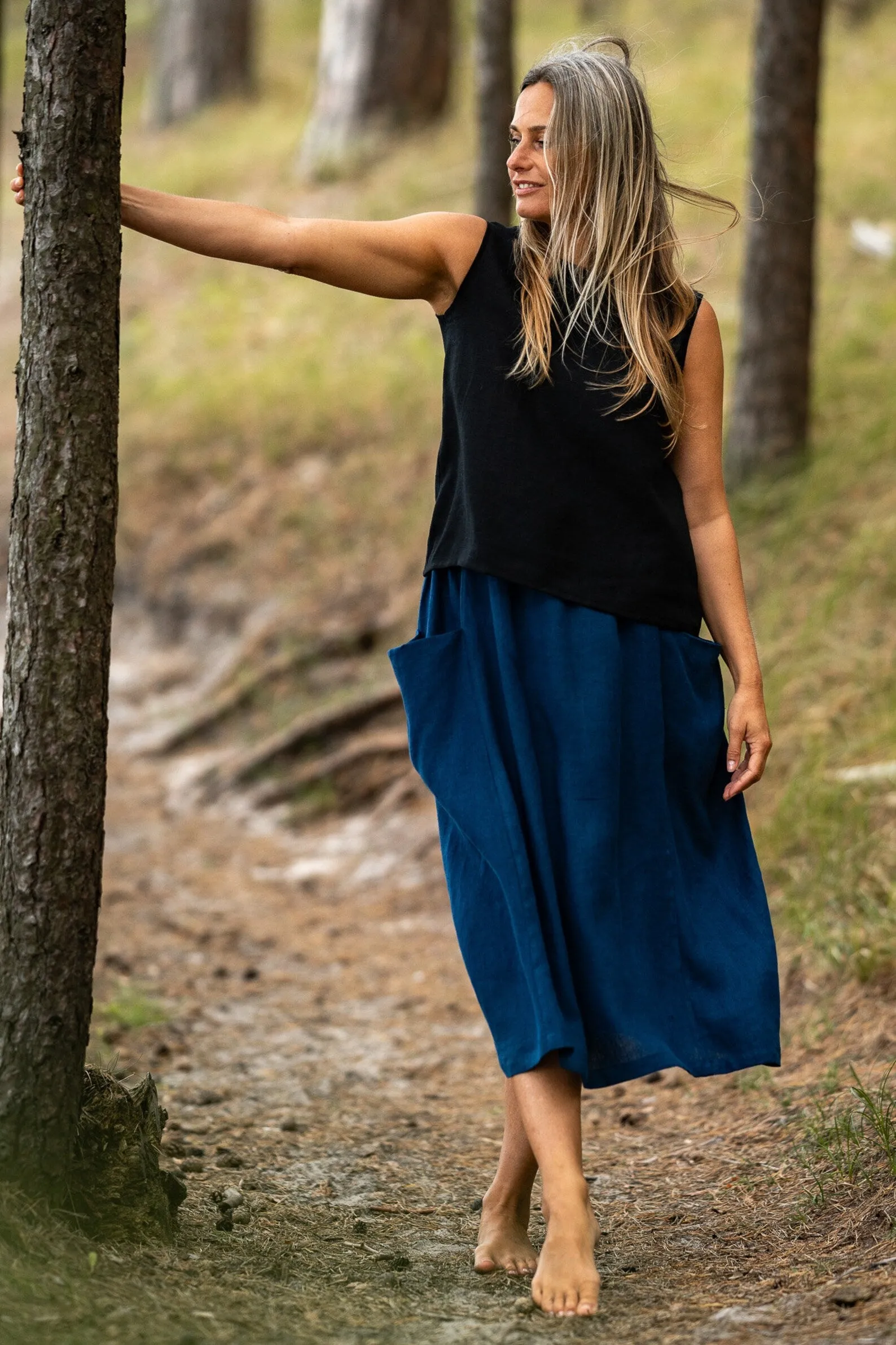 High Waist Deep Pockets MIDI Linen Skirt In Midnight Blue