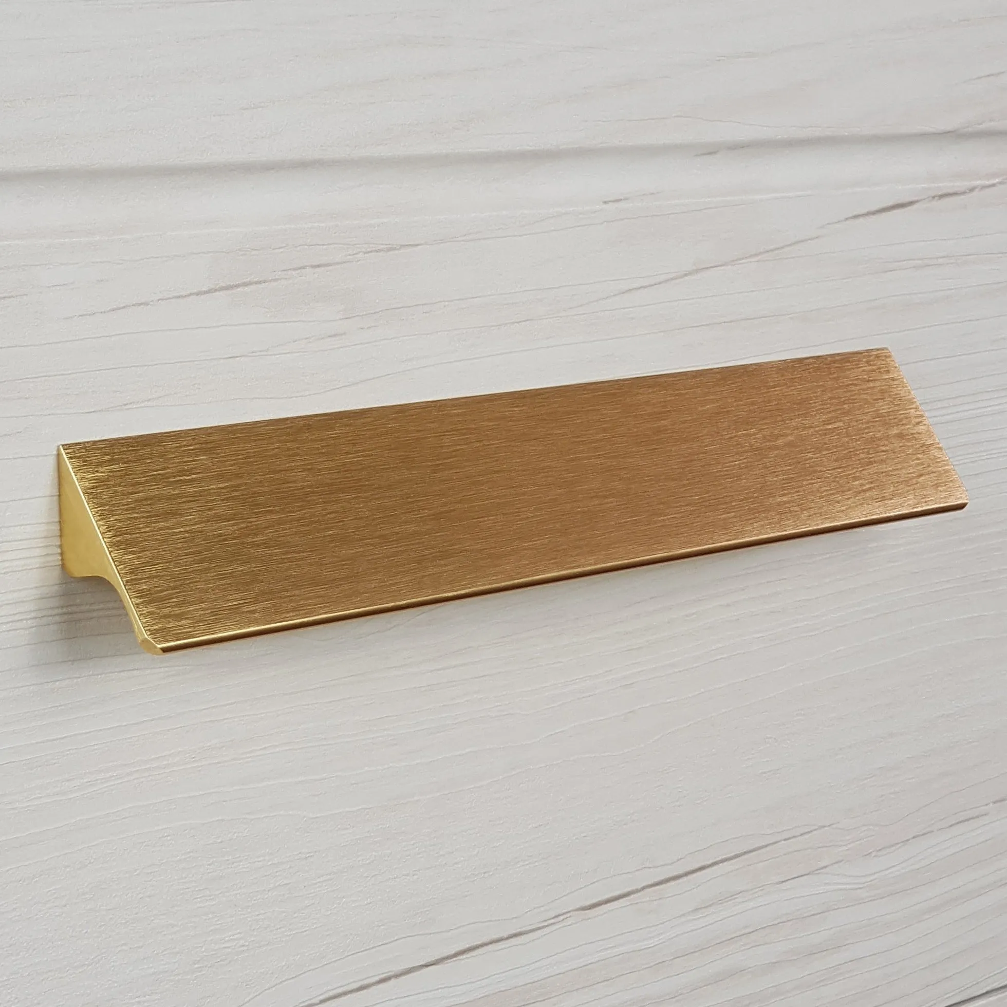 M4TEC Bar Pull Handle - Brushed Brass - VE8 Dalry Series