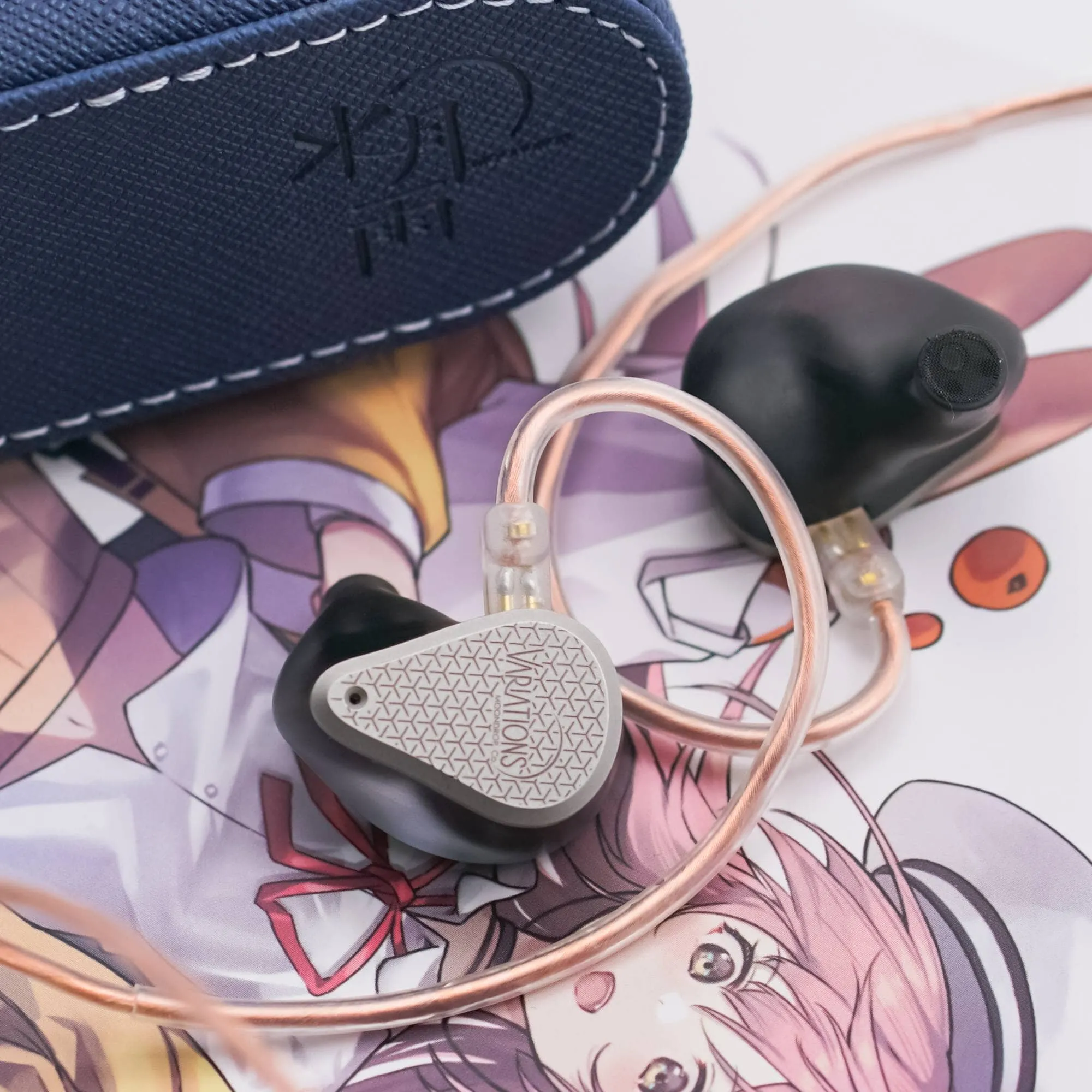 Moondrop Variations 2EST   2BA   1DD Tribrid IEMs