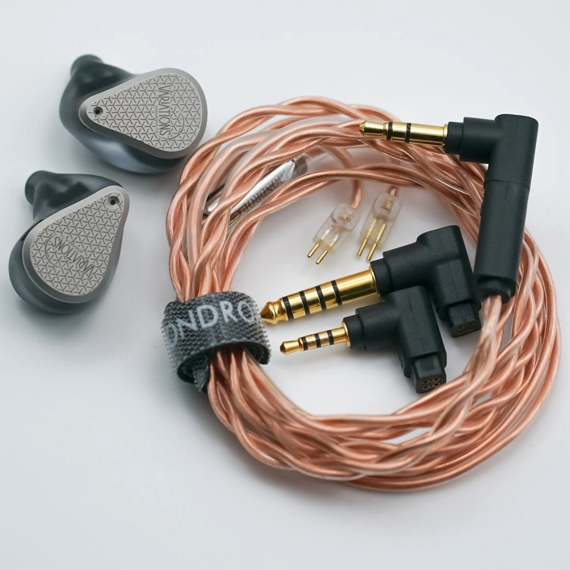 Moondrop Variations 2EST   2BA   1DD Tribrid IEMs