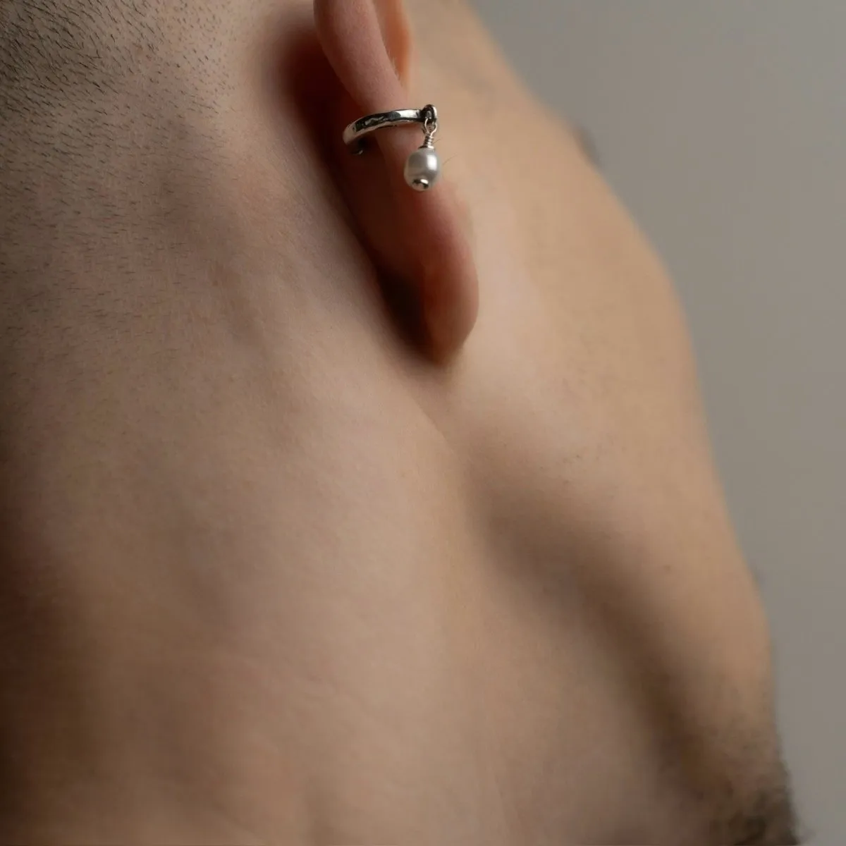 Pearl ear cuff