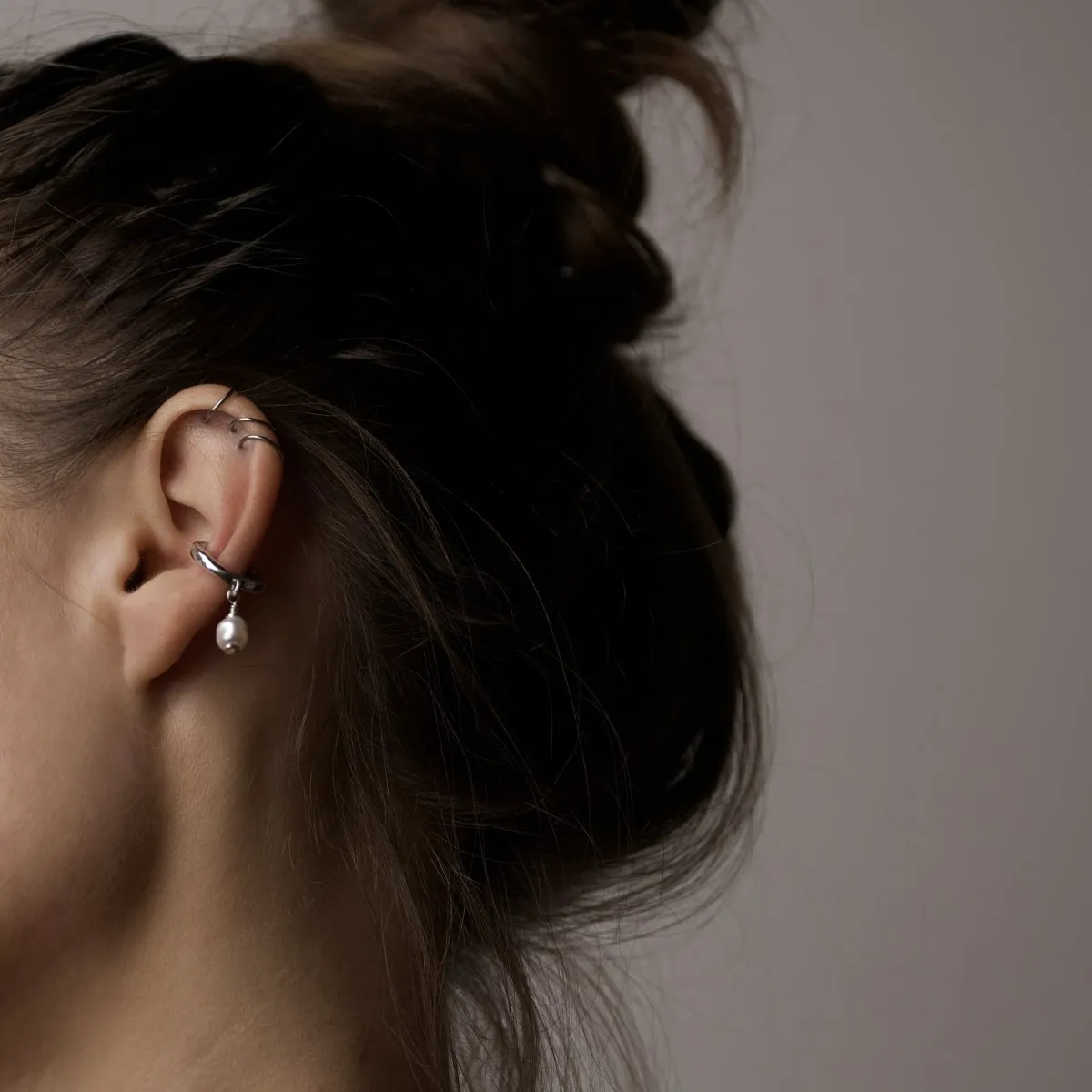 Pearl ear cuff