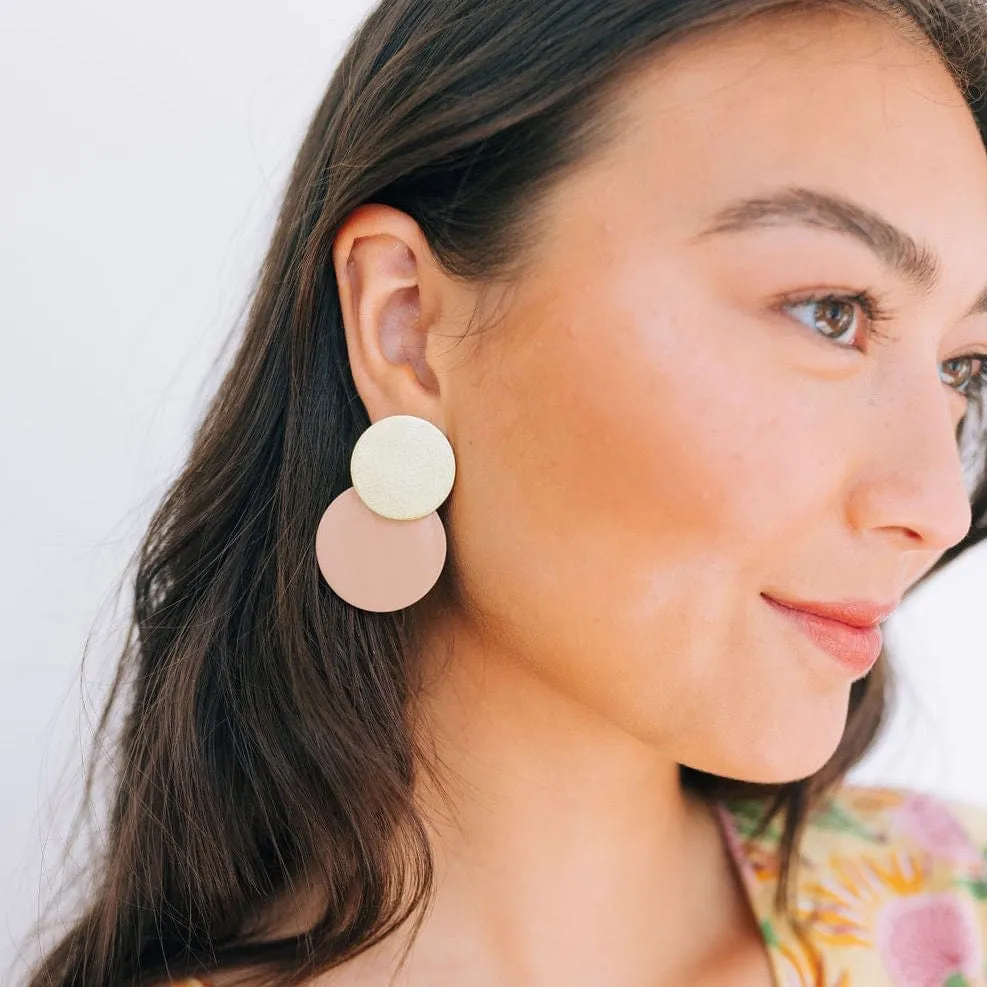 Sandy Metallic Circle Earrings