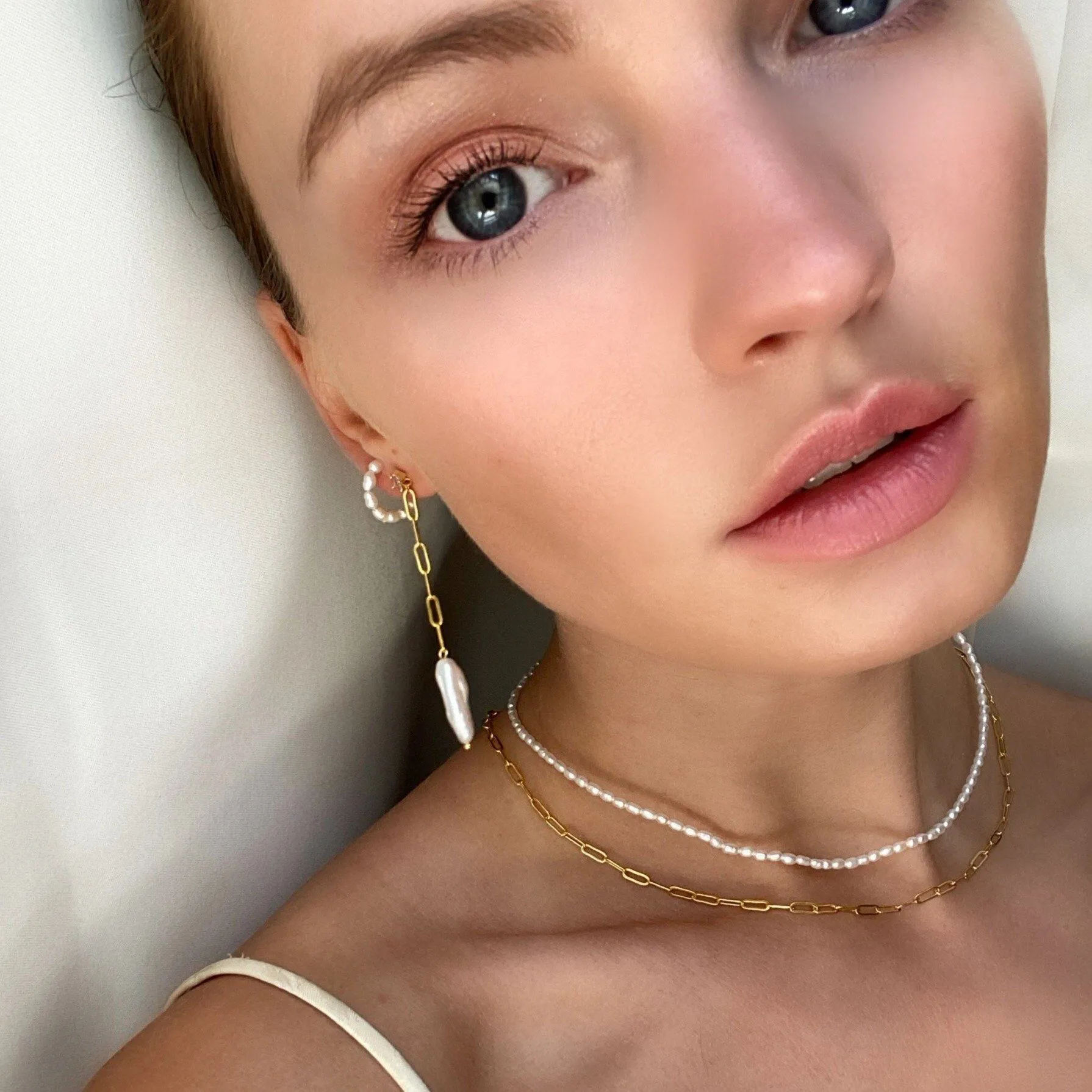 Sara Pearl Ear Cuff