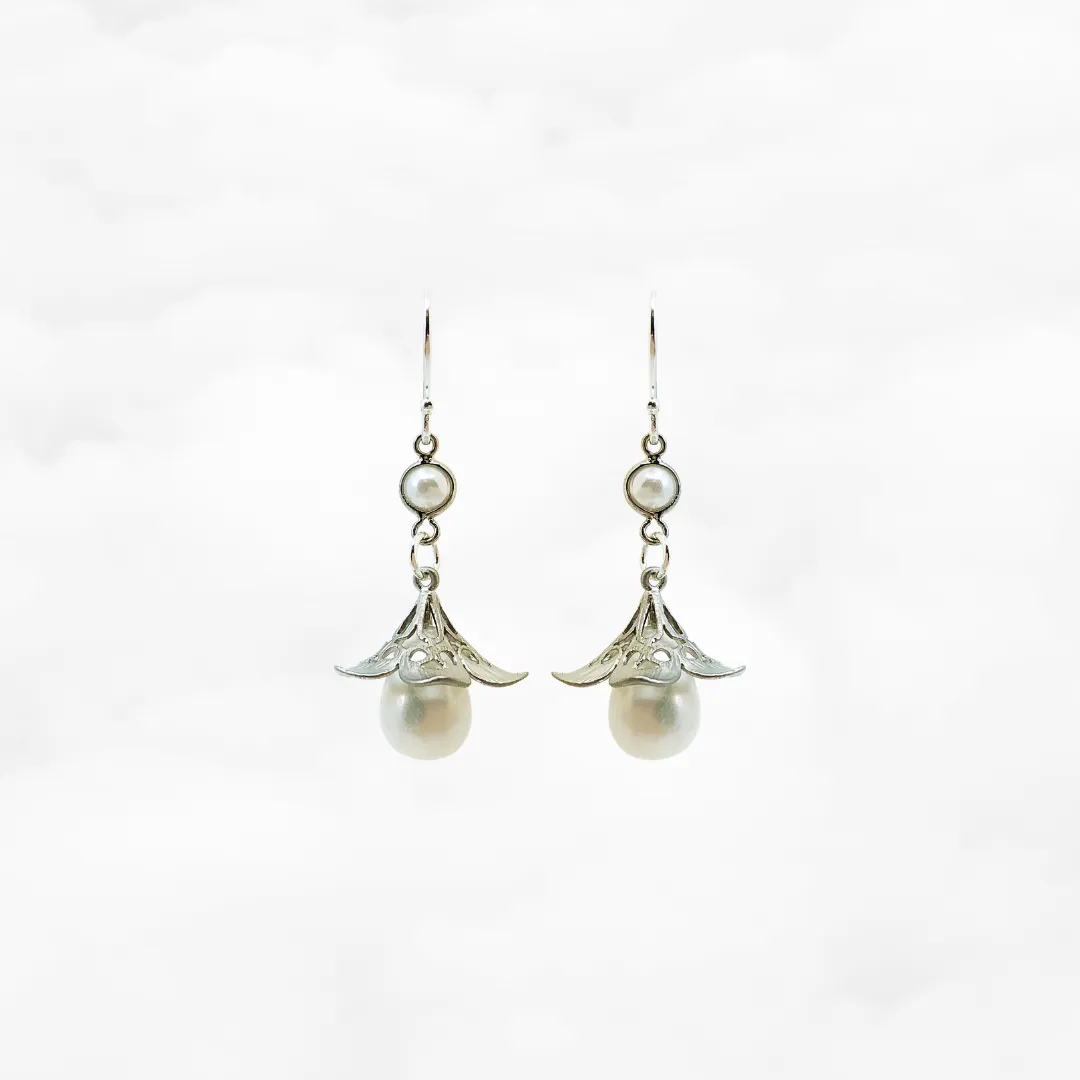 Silver Trumpet Flower Earrings