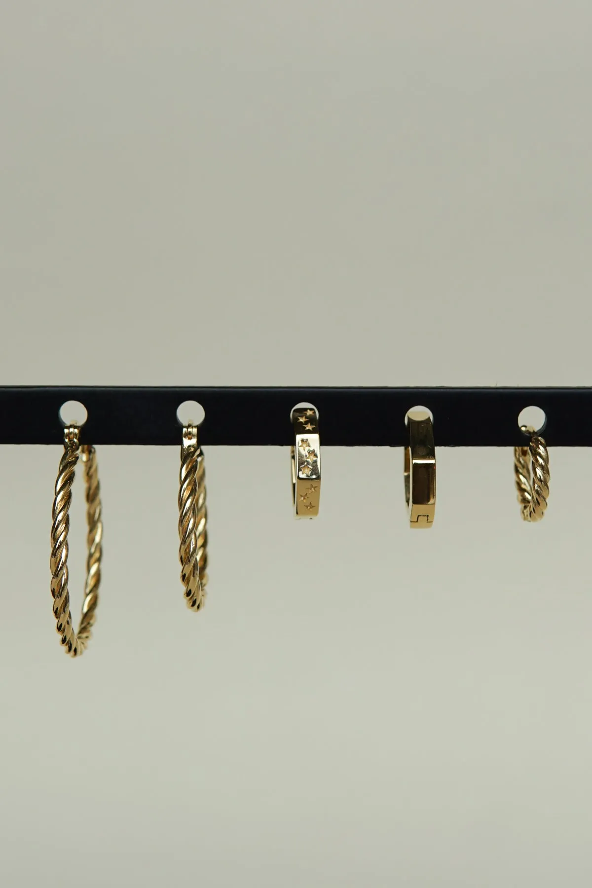 Small twisted hoop earring gold plated 23mm