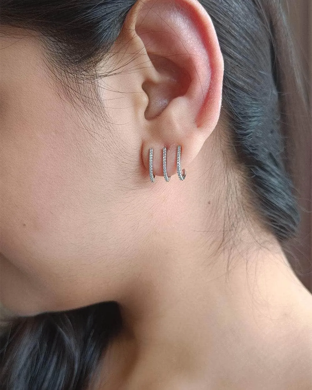 Sobhita Dhulipala In Rhinestone Decor Ear Cuff