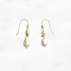 The Cloud Wrapped Pearl Earrings