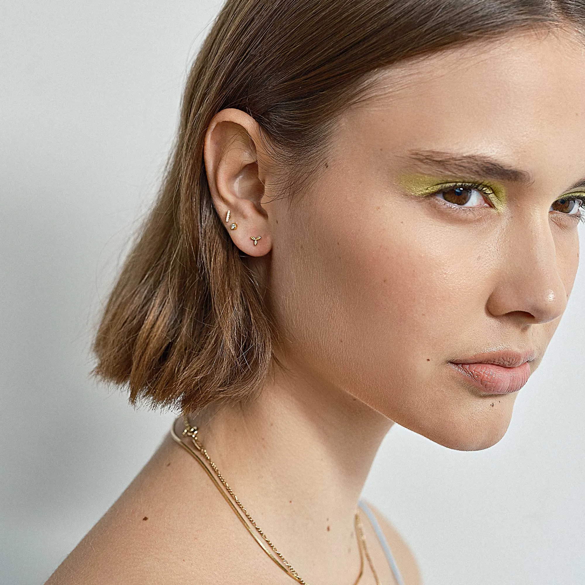 Victoria Solid Gold Stud Earrings