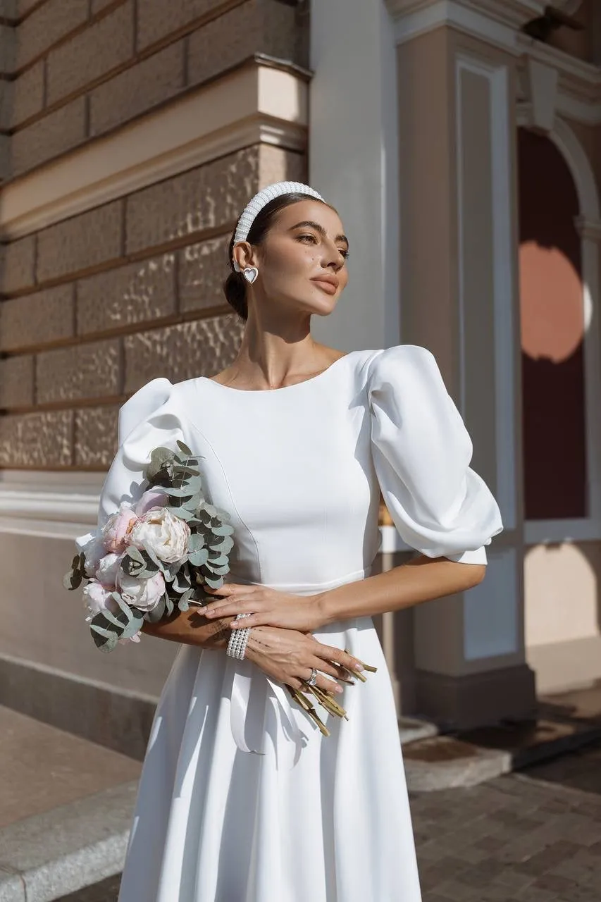White midi dress "Open back pearl"